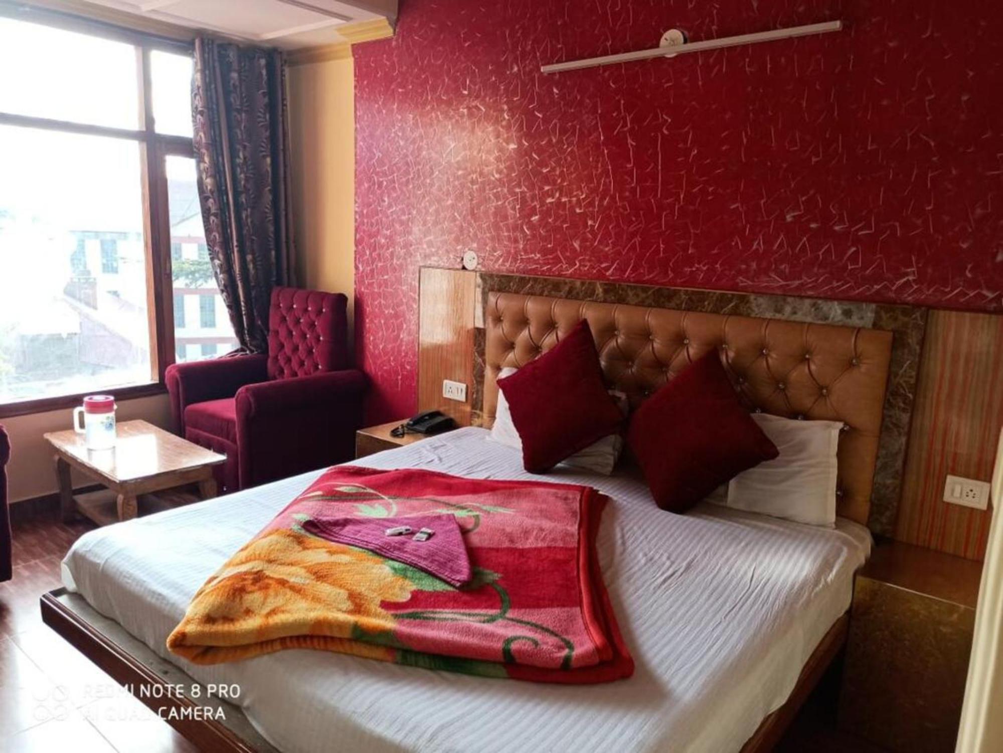 Hotel King Palace - Nature-Valley-Luxury-Room - Prime Location With Parking Facilities Шимла Экстерьер фото